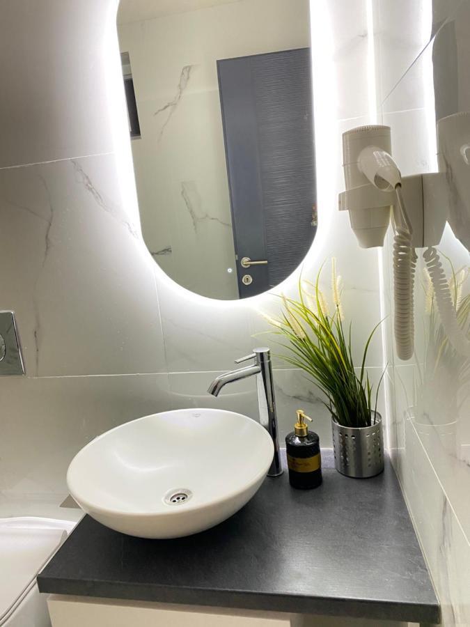 Wild Pear Old Town Boutique Accommodation Охрид Екстериор снимка